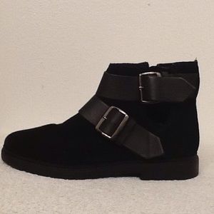 TOPSHOP suede short boots